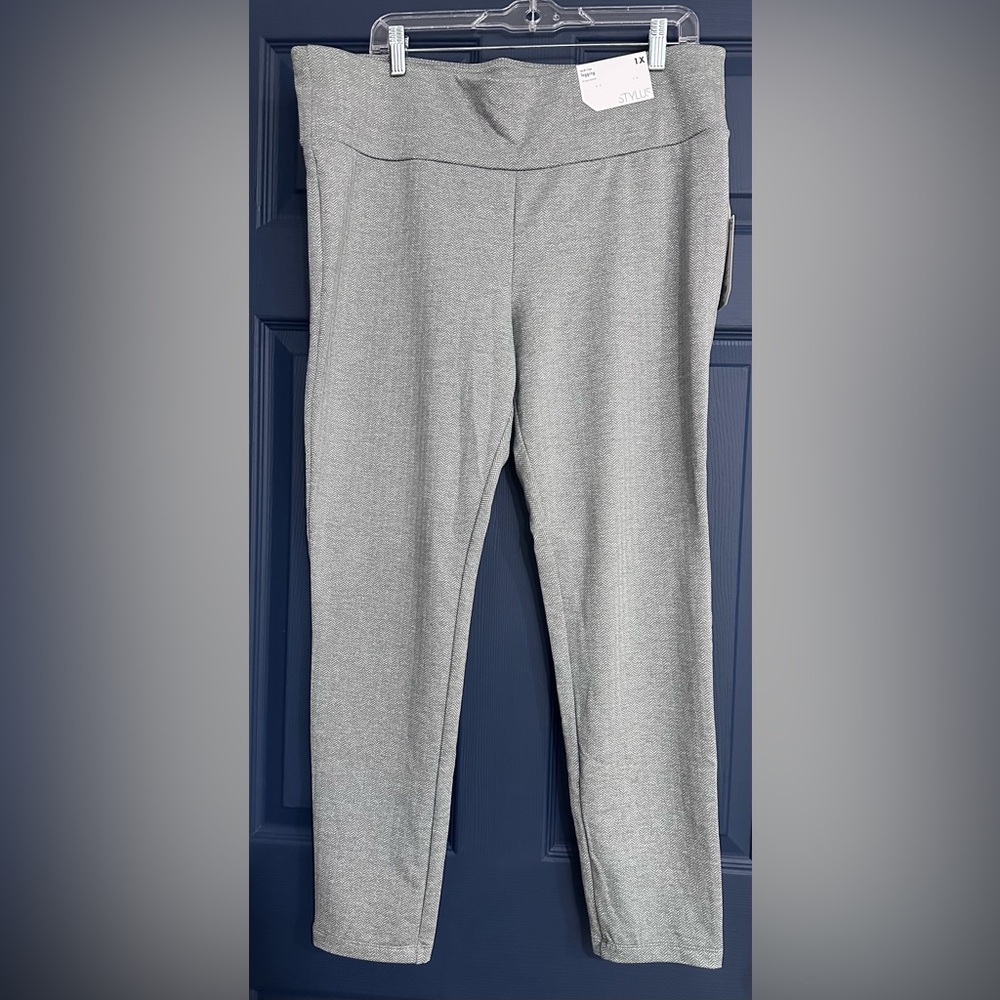 STYLUS Gray Herringbone Leggings NWT - Size 1X